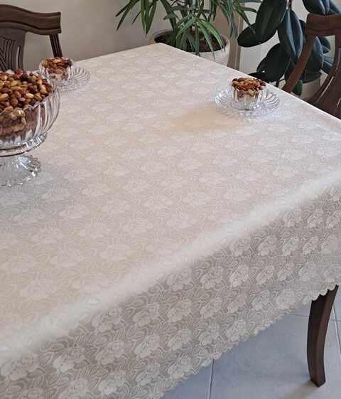 رومیزی ضدلک فرزین خودنقش