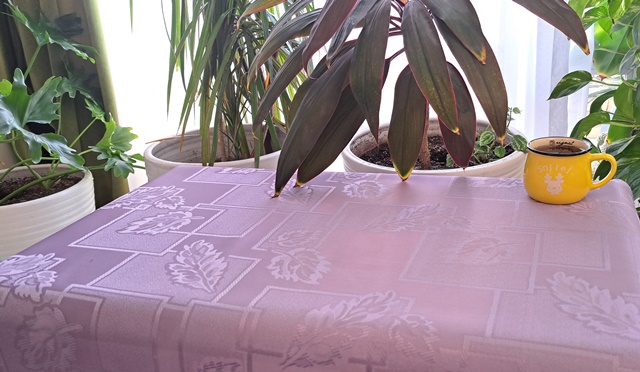 رومیزی ضدلک فرزین خودنقش