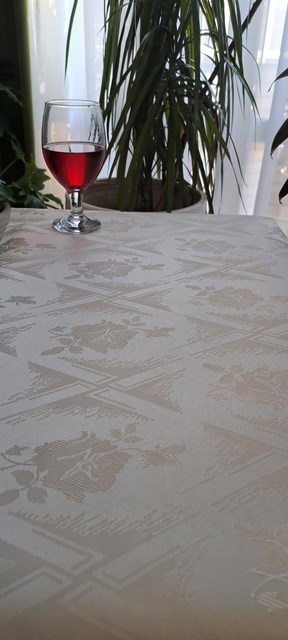 رومیزی ضدلک فرزین خودنقش