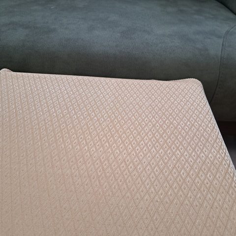 رومیزی ضدلک فرزین خودنقش