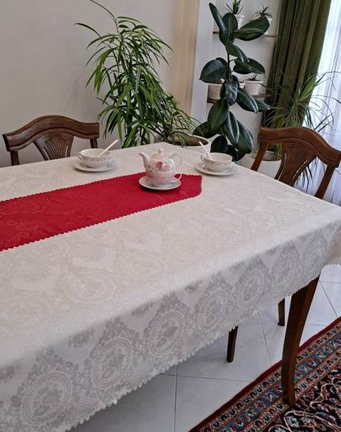 رومیزی ضدلک آینه ای