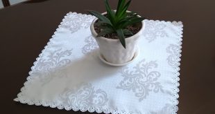 رومیزی ضدلک فرزین خودنقش هورتاب